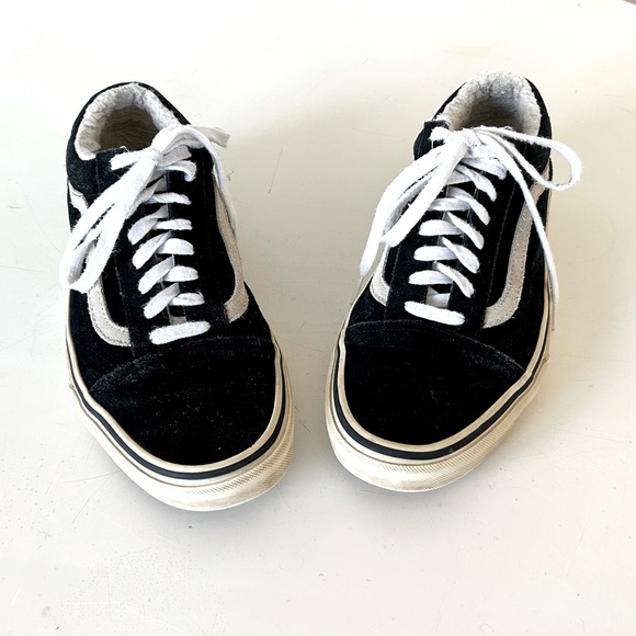 FUZZY VANS - Sherpa Lined Black Suede Vans 9.5 - Picture 6 of 10